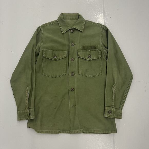 Vintage Other - Vintage 60s US Army OG-107 Green Canvas Fatigue Shirt